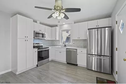 2075 Barnett St, Rahway, NJ 07065 - Photo 12