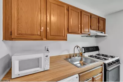 [Address not provided], Cranford Township, NJ 07016 - Photo 12