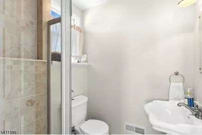 42 Arden Ct, Berkeley Heights Township, NJ 07922 - Photo 16