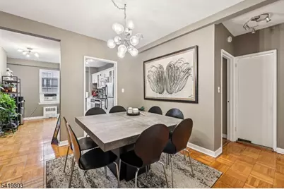 5 Roosevelt Pl #1E, Montclair, NJ 07042 - Photo 4