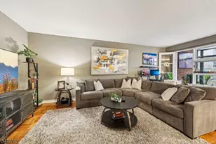 5 Roosevelt Pl, Montclair, NJ 07042 - Photo 8