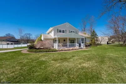 27 Adams Dr, Ogdensburg, NJ 07439 - Photo 2