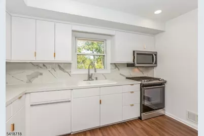 777 Springfield Ave #10, Summit, NJ 07901 - Photo 8