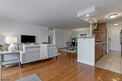 530 Valley Rd - #3L, Montclair, NJ 07043 - Photo 6