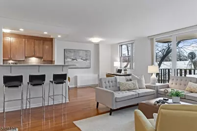 530 Valley Rd - #3L, Montclair, NJ 07043 - Photo 1
