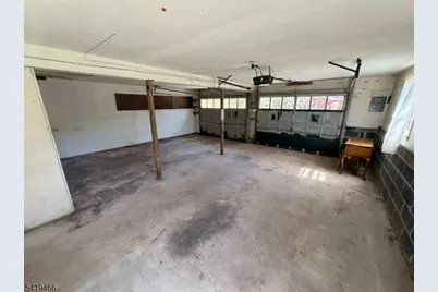 32 Lake Dr, Parsippany, NJ 07005 - Photo 36