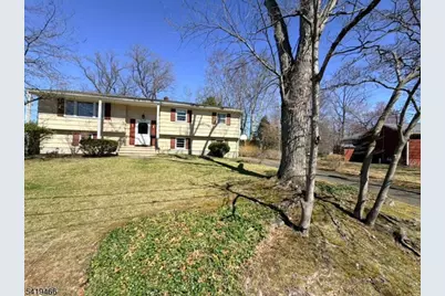 32 Lake Dr, Parsippany, NJ 07005 - Photo 2