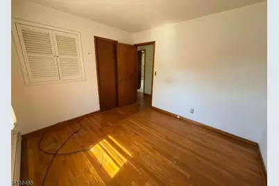 32 Lake Dr, Parsippany, NJ 07005 - Photo 16