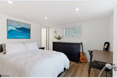 9 Balsam Pkwy, Sparta Township, NJ 07871 - Photo 18