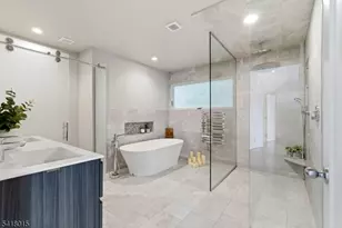 9 Balsam Pkwy, Sparta Township, NJ 07871 - Photo 24