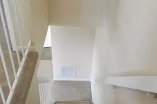 253 Spruce Ct, Raritan Township, NJ 08822 - Photo 10