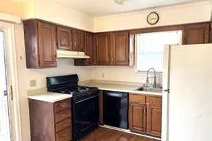 253 Spruce Ct, Raritan Township, NJ 08822 - Photo 6