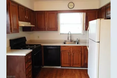 253 Spruce Ct, Raritan Township, NJ 08822 - Photo 8