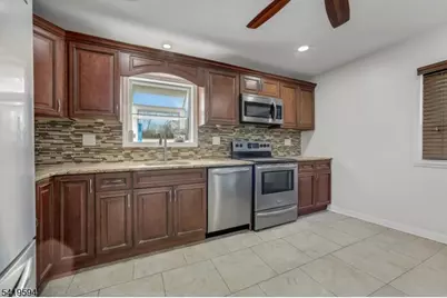 23 Diven St, Springfield, NJ 07081 - Photo 4