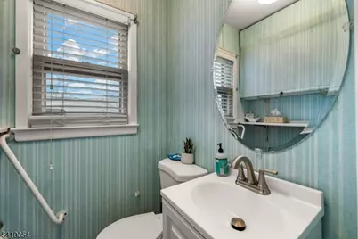 48 Wilfred St, West Orange Township, NJ 07052 - Photo 22