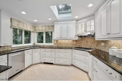 27 Oak Pl, North Caldwell, NJ 07006 - Photo 10