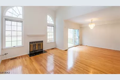 38 Noelle Ct, Lincoln Park, NJ 07035 - Photo 8