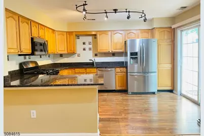 313 Hannah Way, Bridgewater, NJ 08807 - Photo 4