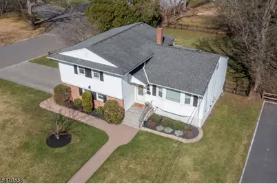 199 Hickson Dr, New Providence, NJ 07974 - Photo 4