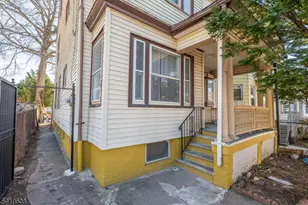 723 E 26th St, Paterson, NJ 07504 - Photo 40