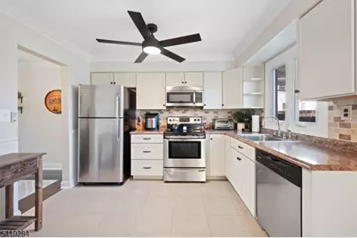 302 Columbia Common, Hillsborough Township, NJ 08844 - Photo 10