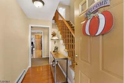 13 Paderewski Rd, Jefferson Township, NJ 07438 - Photo 4