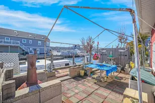 242 Evergreen Dr, Berkeley Township, NJ 08721 - Photo 26