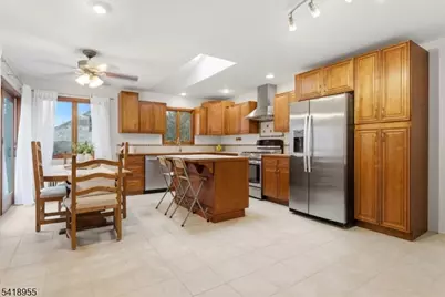 2092 Westfield Ave, Scotch Plains Township, NJ 07076 - Photo 6