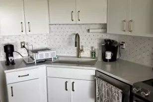 2 Claridge Dr 7Fw, Verona, NJ 07044 - Photo 2