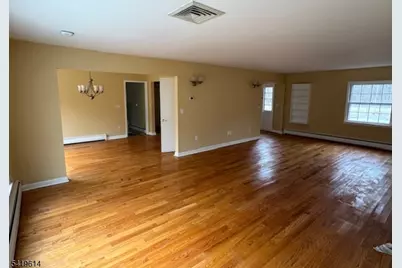 558 Westbrook Rd, Ringwood, NJ 07456 - Photo 2