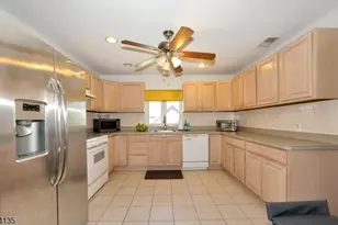 253 Delawanna Ave, Clifton, NJ 07014 - Photo 18
