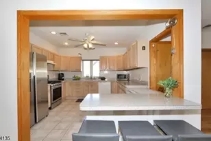 253 Delawanna Ave, Clifton, NJ 07014 - Photo 10