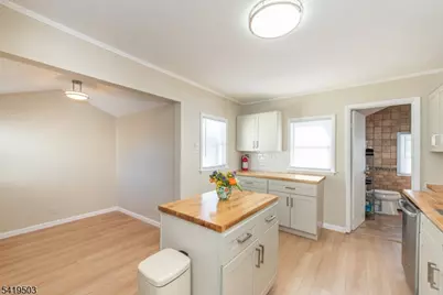 40 Kingsland Rd, West Milford Twp., NJ 07421 - Photo 8