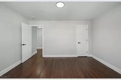 127 Albert St, North Arlington, NJ 07031 - Photo 10