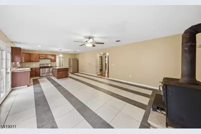 130 Valley View Dr, Rockaway Township, NJ 07866 - Photo 6