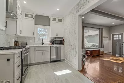 200 Mountain Way, Morris Plains, NJ 07950 - Photo 10