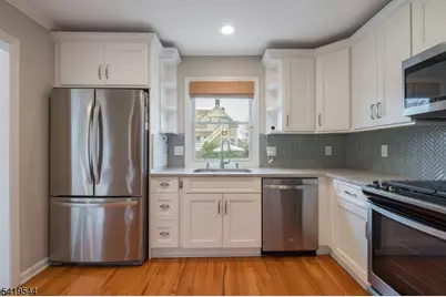 8 Grant St, Morristown, NJ 07960 - Photo 16