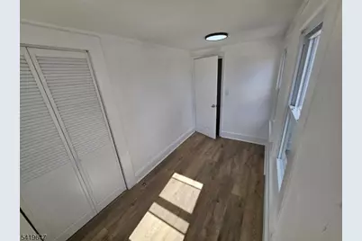 611 New York Ave #2, Lyndhurst Township, NJ 07071 - Photo 12