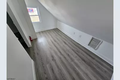 611 New York Ave #2, Lyndhurst Township, NJ 07071 - Photo 6