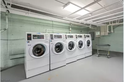 366 Hoover Ave, Unit #120, Bloomfield, NJ 07003 - Photo 26