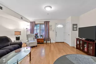 5 Maple Ave, Union Township, NJ 07088 - Photo 4