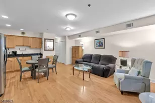 5 Maple Ave, Union Township, NJ 07088 - Photo 2