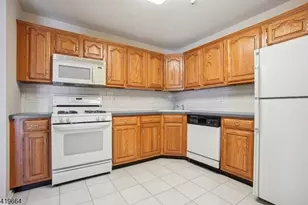 157 Potomac Dr Ondo, Bernards Township, NJ 07920 - Photo 6