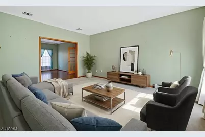 5 Noble Ct, Washington Township, NJ 07853 - Photo 8