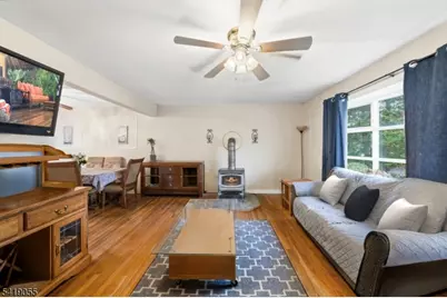 22 Cottage St, Belleville, NJ 07109 - Photo 2