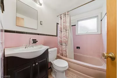 22 Cottage St, Belleville, NJ 07109 - Photo 18