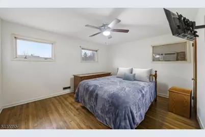 22 Cottage St, Belleville, NJ 07109 - Photo 8