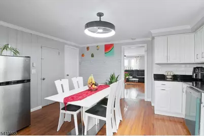 611 Stuyvesant Ave, Irvington, NJ 07111 - Photo 8