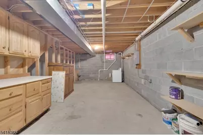 628 Almond Ct, Raritan Township, NJ 08822 - Photo 14