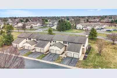 628 Almond Ct, Raritan Township, NJ 08822 - Photo 18